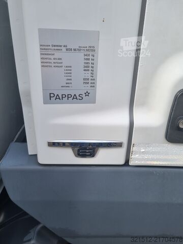 кутиевиден ван Mercedes-Benz Atego 818