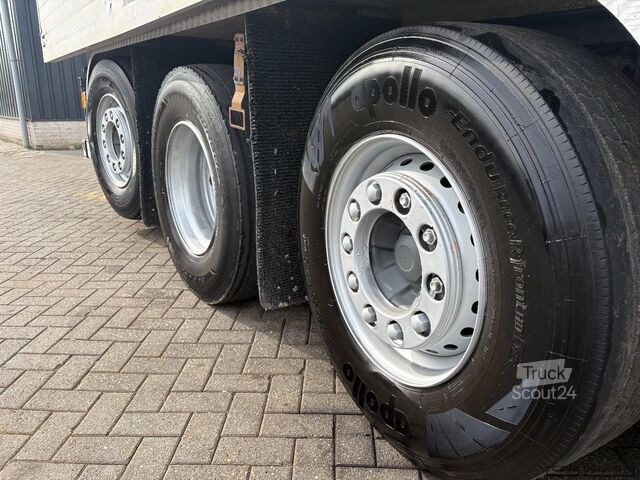 Kraanwagen Volvo FM 420 + HMF 1643 Z2---2X EXT. + REMOTE + TIPPE...