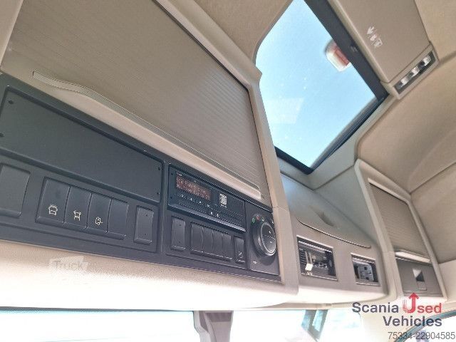 Trattore stradale standard Volvo FH 460 4x2 Globetrotter XL Voll-Luft VA LED TOP!!!
