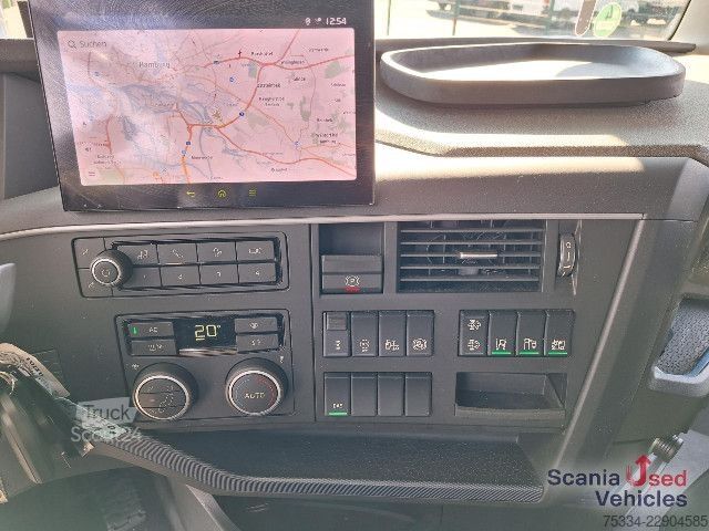 Trattore stradale standard Volvo FH 460 4x2 Globetrotter XL Voll-Luft VA LED TOP!!!