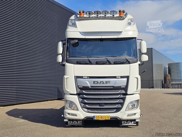 Autotransporter DAF XF 530 6x2 / OPRIJ - MACHINE TRANSPORT