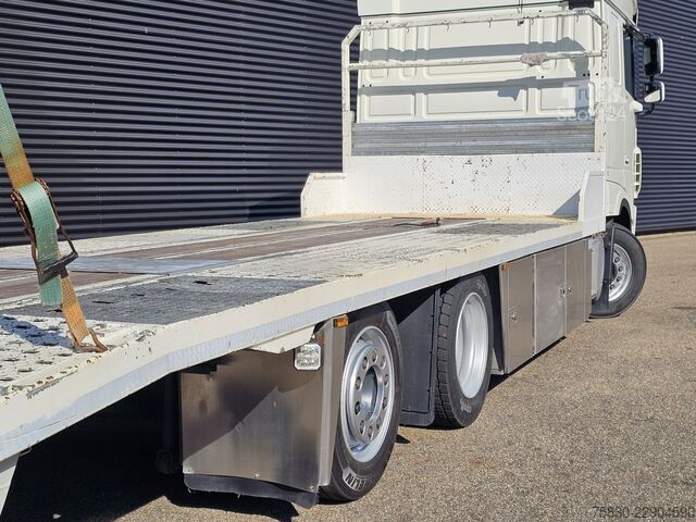 Autotransporter DAF XF 530 6x2 / OPRIJ - MACHINE TRANSPORT