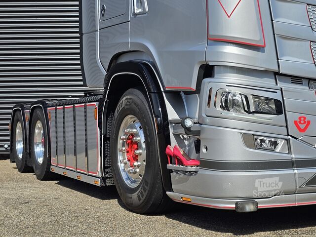 MTS standard Scania S590 V8 6X4 / 2 TANKS / NL TRUCK! 80T