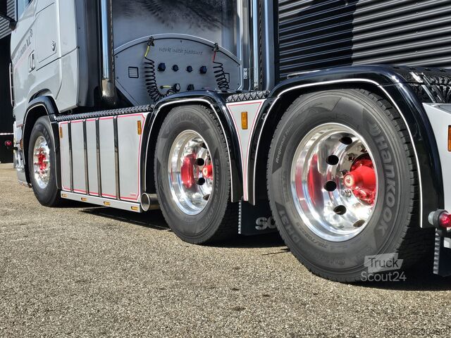 MTS standard Scania S590 V8 6X4 / 2 TANKS / NL TRUCK! 80T