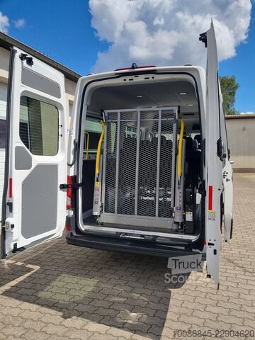 Minibuss KMP | Trinn | Heis VW Crafter 35