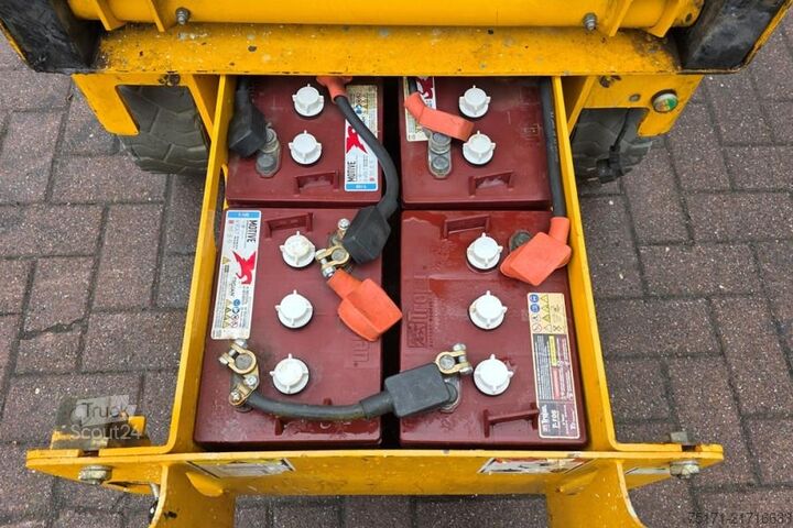 Ollós emelő Haulotte Compact 8 As-Is, Electric, 8m Working Height, 350k