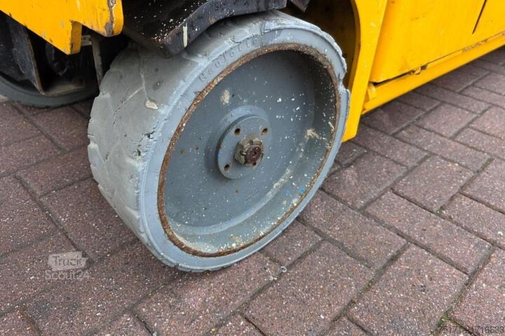 Ollós emelő Haulotte Compact 8 As-Is, Electric, 8m Working Height, 350k