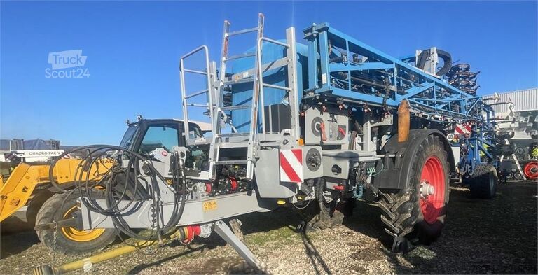 Szántóföldi permetezőgép Lemken Albatros 12