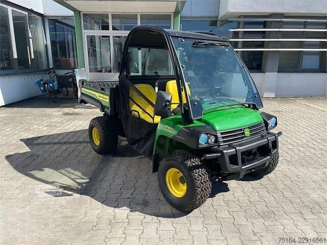 Traktor John Deere Gator HPX 815E