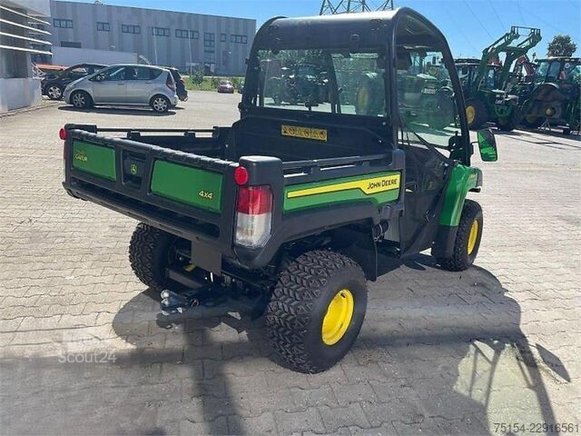 Traktor John Deere Gator HPX 815E