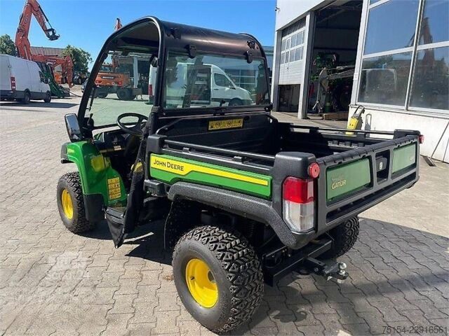 Traktor John Deere Gator HPX 815E