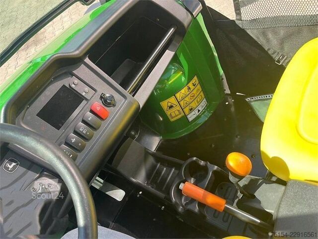 Traktor John Deere Gator HPX 815E