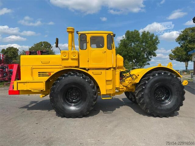 Traktor Kirovets K 701 V12