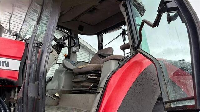 Traktor Massey Ferguson 8280