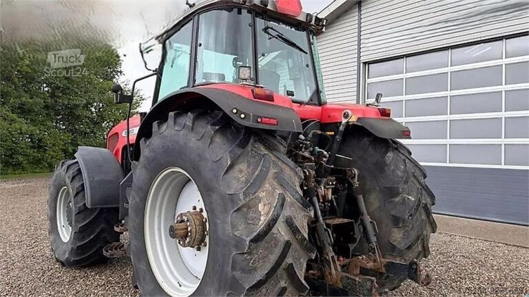 Traktor Massey Ferguson 8280