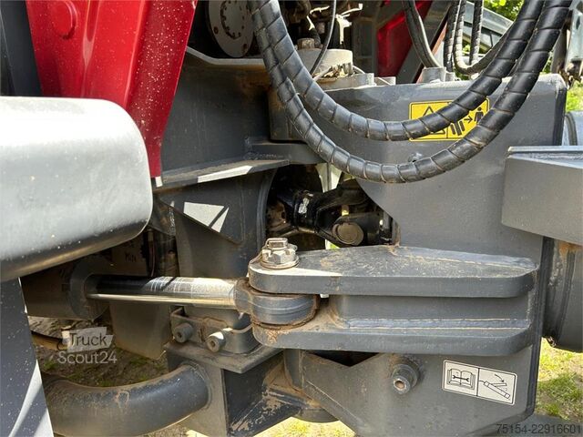 Traktor Kirovets K743 mit Mercedes Motor OM470LA