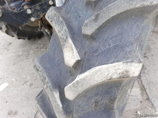 Traktor Belarus MTS 820