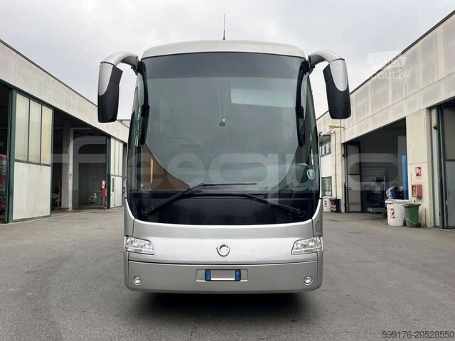 Touring car Irisbus New Domino
