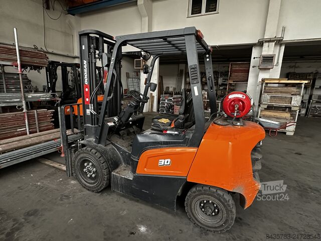 ön yükleyici forklift Doosan G30NXP