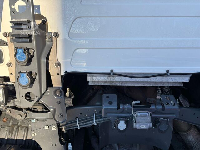 Vakiotraktori Scania S 660 6x2 RETARDER / DOUBLE BOGIE