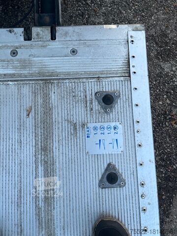 Transportér s kufrom MAN TGE Kofferaufbau und Ladebordwand -Klima