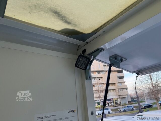 Transportér s kufrom MAN TGE Kofferaufbau und Ladebordwand -Klima