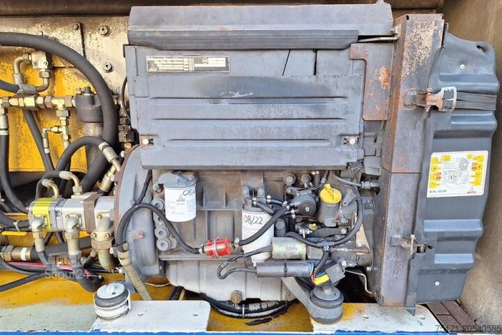 Piattaforma di lavoro telescopica articolata Liftlux SL205-25D4WDS/P Diesel, 4x4 Drive, Hydraulic Deck