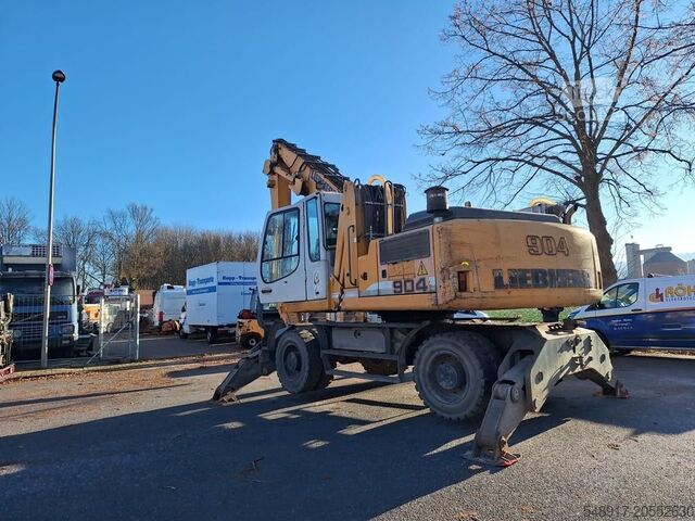 Manipulateur de matériaux Liebherr A904C  Umschlagbagger Greifer +Magnetvorbereitun