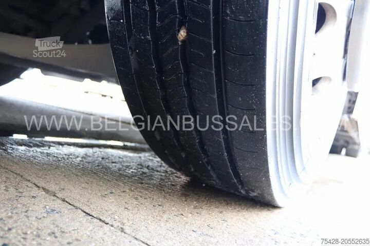 Entrenador Volvo 9700 HD / VIP / 13.0m /