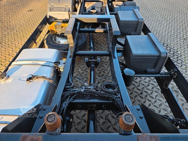 Samochód z wymienną zabudową MAN TGX 18.460 4X2 LL / Standklimaanlage