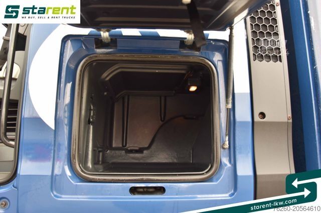 Tovorno vozilo s ravno platformo in ponjavo MAN TGX 26.440 LBW 2000Kg Retarder Standklima ALU