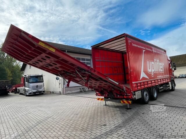 Camión plataforma con toldo DAF XF530 FAN LLL Plane Lenk/Lift Hydr. Auffahrrampe