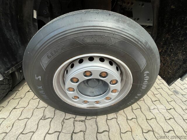 Camión plataforma con toldo DAF XF530 FAN LLL Plane Lenk/Lift Hydr. Auffahrrampe