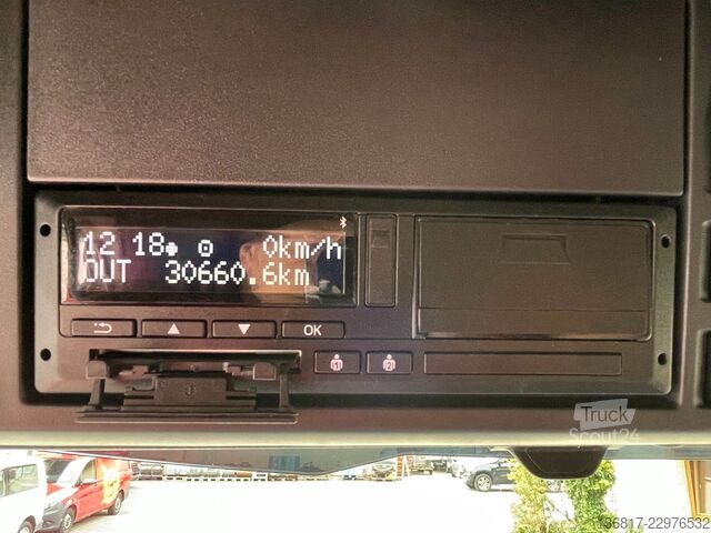 Avolavetta pressupeitolla DAF XF530 FAN LLL Plane Lenk/Lift Hydr. Auffahrrampe