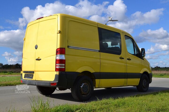 Umpikorja-auto MERCEDES-BENZ Sprinter 313 CDI Kasten 3-Sitze