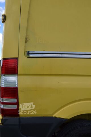 Umpikorja-auto MERCEDES-BENZ Sprinter 313 CDI Kasten 3-Sitze