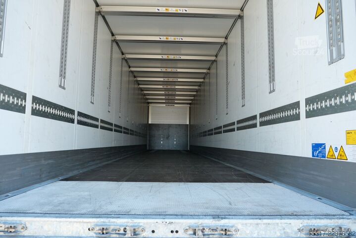 Kofferauflieger SCHMITZ CARGOBULL SKO 24/ ZURRLEISTE / DOPPELSTOCK / LIFT FP30