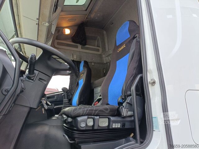 Standardni vlačilec IVECO Magirus 720 trasporto