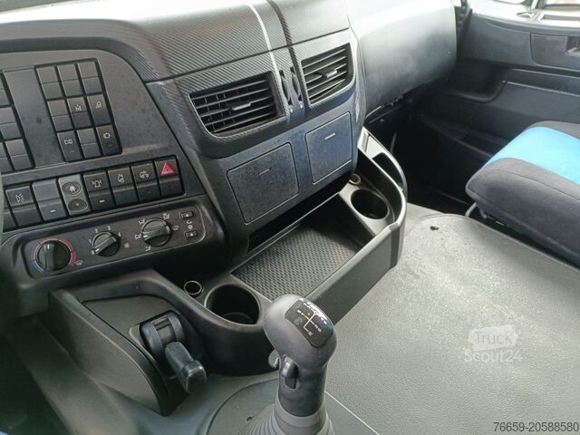 Standardni vlačilec IVECO Magirus 720 trasporto