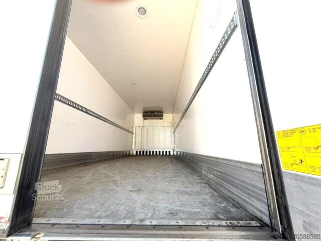 Hladilni tovornjak MAN TGM 18.290 Isotermico + sponda