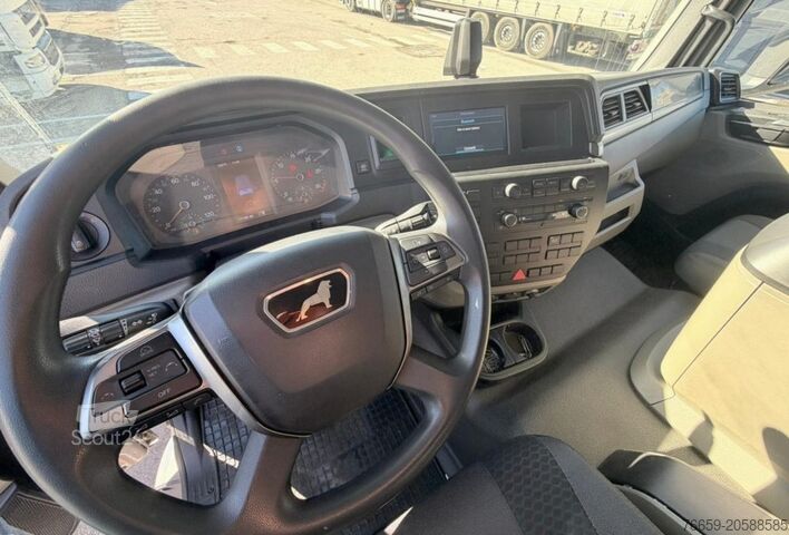 Hladilni tovornjak MAN TGM 18.290 Isotermico + sponda