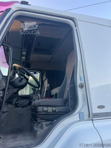 Autocamion cu cârlig pentru containere RENAULT RENAULT 420 USATO SCARRABILE 8X2