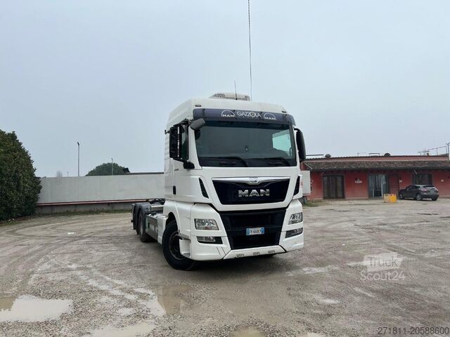 Camión portacontenedores de gancho MAN MAN TGX 26.500 USATO SCARRABILE 6X2