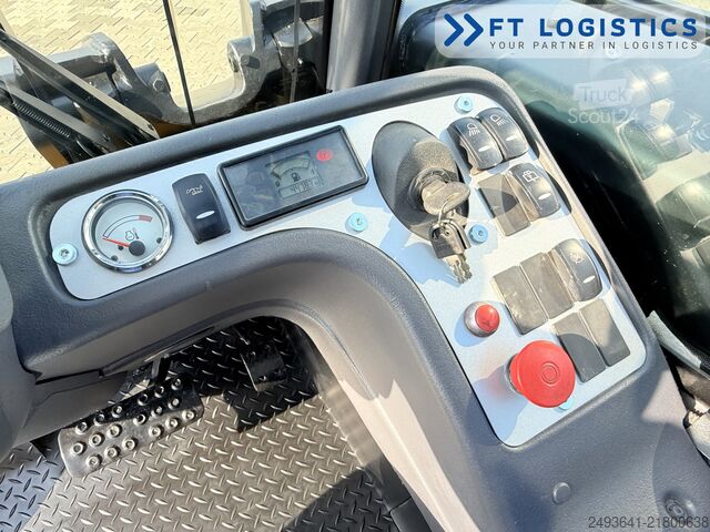 Teleskopik yükleyici JCB TLT 30D NEW TIRES CABIN ONLY 4478 HOUR