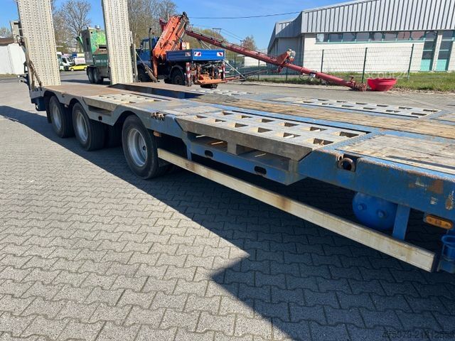 Низкорамный полуприцеп ES-GE Radmulden / Rampen