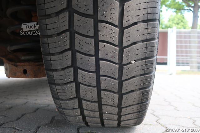 Skåpbil PEUGEOT Expert Kasten L2H1 COOL In Kasten Klima