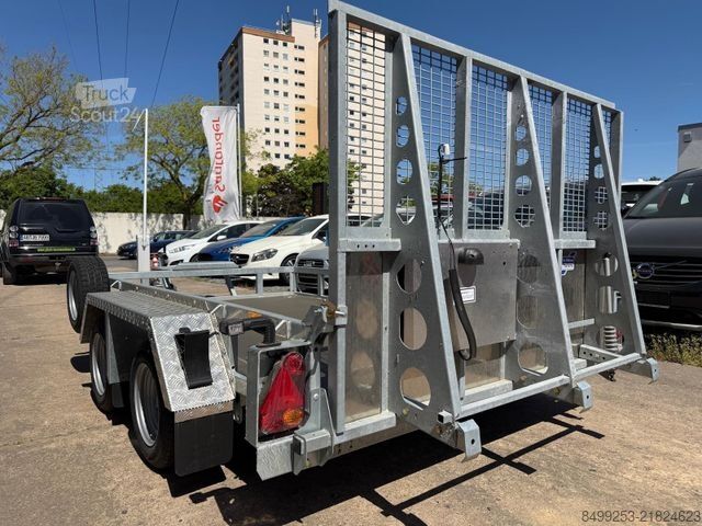 Alacsony rakodószintű pótkocsi IFOR WILLIAMS GP106 Baumaschinen-Transporter+3,5T.+306x178