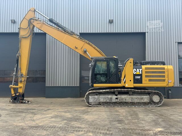 Crawler excavator Caterpillar 336FL Tracked material handler