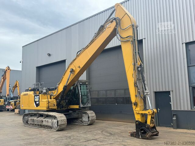 Crawler excavator Caterpillar 336FL Tracked material handler
