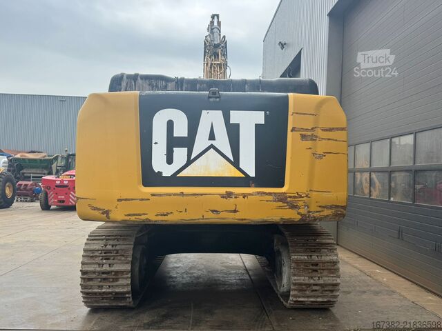 Crawler excavator Caterpillar 336FL Tracked material handler